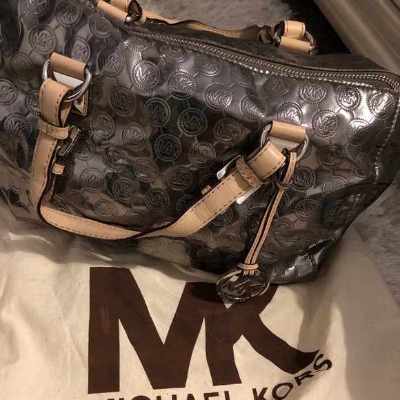 Handbags - Michael Kors handbag